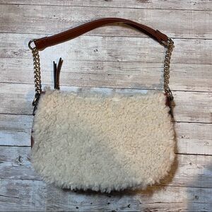 💚No brand faux shearling purse